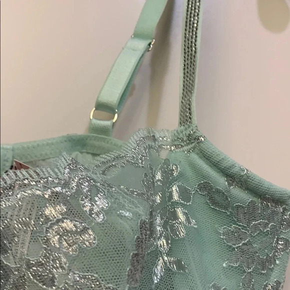 Victoria’s Secret Dream Angel Push Up Bra Sequin Straps NWT - Picture 2 of 11